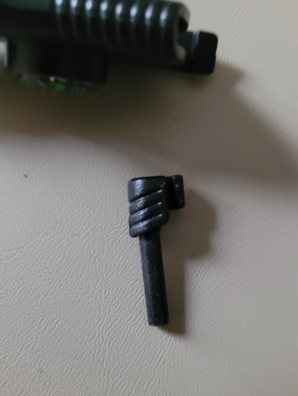Black Paracord Survival Bracelet with Compass - Picture 7 of 8